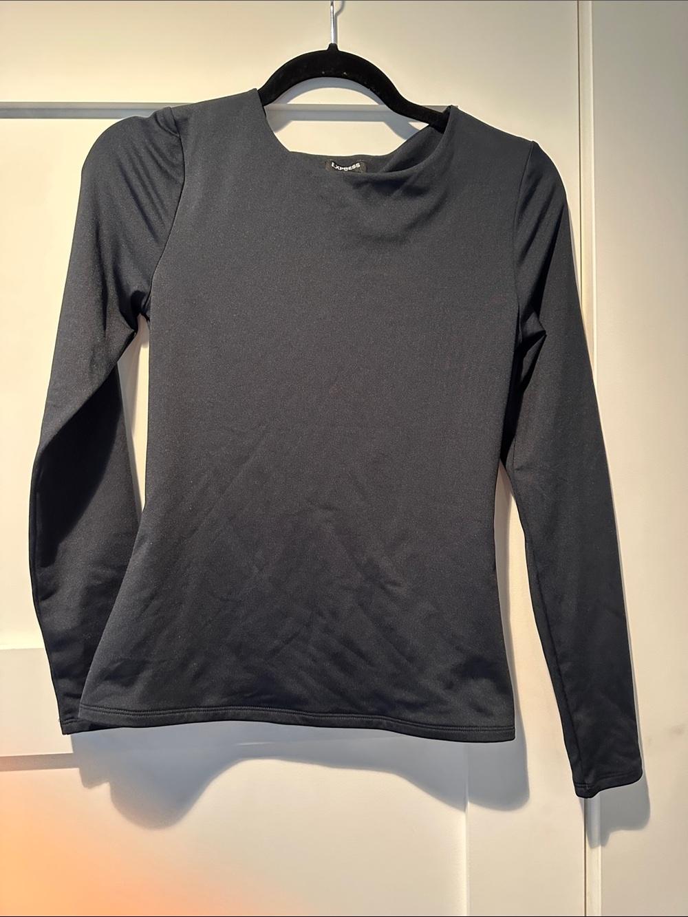 Express Black Long-Sleeve Crewneck Top